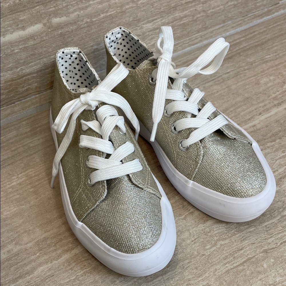 Cynthia Rowley NWOT Girls Size 1  Kids Glittery Gold Sneakers Sparkly - Picture 3 of 8